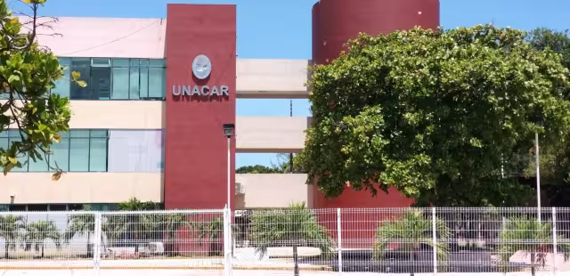 El secretario de la agrupación asegura que de última hora los representantes legales de la universidad cambiaron lo planteado