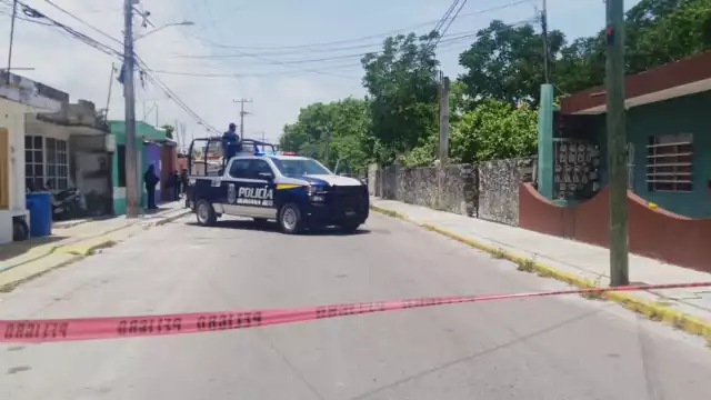 La zona del intento de asesinato en Cozumel fue acordonada para que Servicios Periciales recogiera evidencias en el sitio
