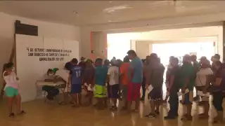 Los manifestantes fueron enlistados pero ni el titular de recursos humanos ni la alcaldesa hicieron acto de presencia