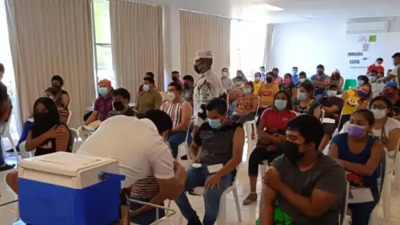 Jóvenes de los municipios de Palizada, Candelaria y Tenabo recibirán las dosis del antígeno de AstraZeneca Jóvenes de los municipios de Palizada, Candelaria y Tenabo recibirán las dosis del antígeno de AstraZeneca