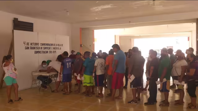 Los manifestantes fueron enlistados pero ni el titular de recursos humanos ni la alcaldesa hicieron acto de presencia