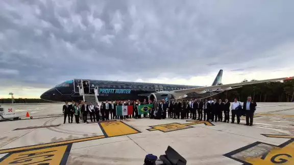 El avión Embraer E-195 E2 de Mexicana de Aviación aterrizó en el Aeropuerto Internacional de Tulum tras un vuelo de demostración El avión Embraer E-195 E2 de Mexicana de Aviación aterrizó en el Aeropuerto Internacional de Tulum tras un vuelo de demostración
