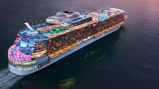 El crucero tiene una capacidad para cerca de 7 mil pasajeros más 2 mil tripulantes