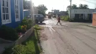 Los habitantes acusan a Palomo Kú de irresponsable al no atender las necesidades de su pueblo.