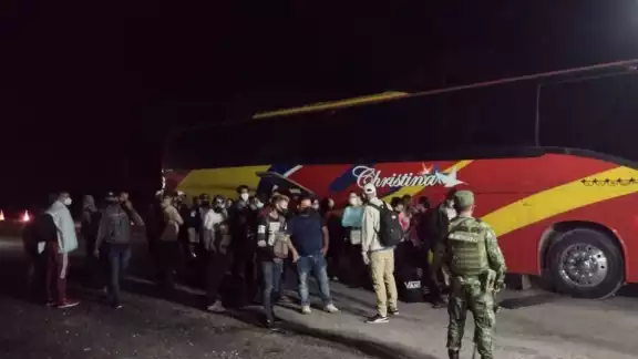 Del total de detenidos, 20 son hombres, 13 más, mujeres y 2 menores de edad