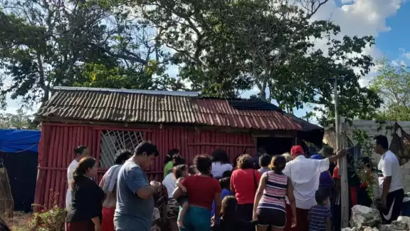 Vecinos intentaron linchar al hijo del abuelito en terrenos del Andsa en Tizimín Vecinos intentaron linchar al hijo del abuelito en terrenos del Andsa en Tizimín