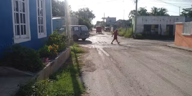 Los habitantes acusan a Palomo Kú de irresponsable al no atender las necesidades de su pueblo.