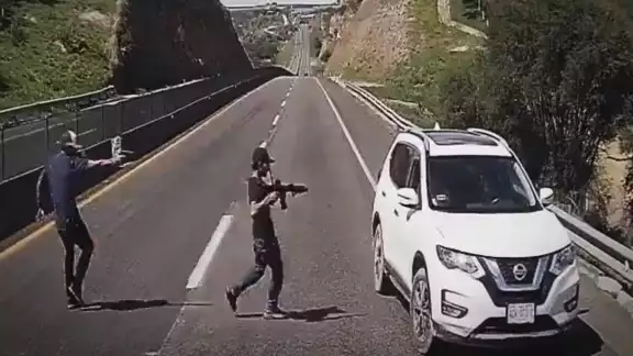 Usuarios denuncian que no hay vigilancia en carreteras
Usuarios denuncian que no hay vigilancia en carreteras