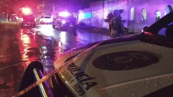 Los testigos llamaron al número de emergencias 911, reportado a una persona herida por arma de fuego Los testigos llamaron al número de emergencias 911, reportado a una persona herida por arma de fuego