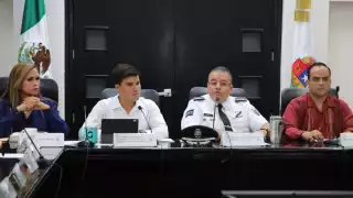 El legislador Gustavo Miranda afirmó que Capella debe comparecer ante el Congreso Foto: José Ramos