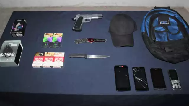 Las armas y los detenidos fueron trasladados a los separos de la FGE