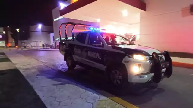 Encuentran a un hombre degollado en Valladolid Nuevo y lo trasladan a Cancún