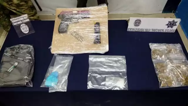 El joven de 30 años fue asegurado sobre la avenida Tórtolas con avenida Azulejos