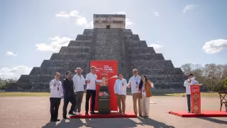 INAH comunica que presentación de la Copa FIFA en Chichén Itzá no fue una falta al patrimonio arqueológico