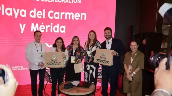 En el Tianguis Turístico 2025, el Ayuntamiento firma acuerdos con Playa del Carmen y Viva Aerobus En el Tianguis Turístico 2025, el Ayuntamiento firma acuerdos con Playa del Carmen y Viva Aerobus