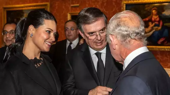 Esto fue lo que Marcelo Ebrard le dijo al Rey Carlos III en el funeral de Isabel II Esto fue lo que Marcelo Ebrard le dijo al Rey Carlos III en el funeral de Isabel II