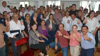 Omar Pérez Avilés, dirigente estatal de Morena en Yucatán, dirige mensaje a simpatizantes
