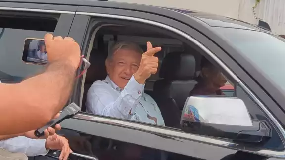 AMLO sobrevolará los tramos del Tren Maya este sábado