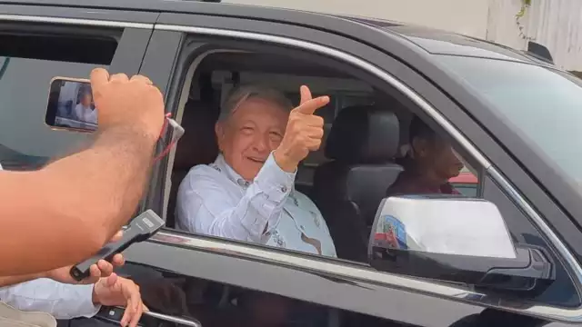 AMLO sobrevolará los tramos del Tren Maya este sábado