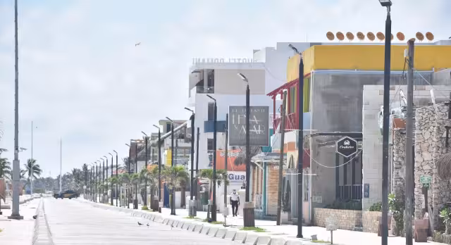 Restauranteros y dueños de pescaderías esperan un incremento en el costo del kilo de mero frito