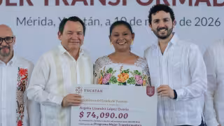 Entregan los primeros créditos del programa Mujer Transformadora en Yucatán: ofrecen hasta 75 mp con tasa  de interés anual fija