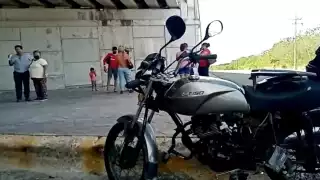 El motociclista tuvo que ser atendido