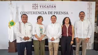 Joaquín Díaz Mena pide a su gabinete no distraerse con las elecciones de 2027 y enfocarse en resultados de sus cargos
