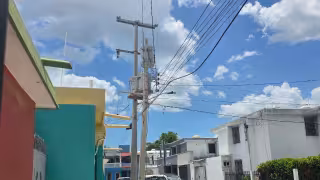 Colonias de Campeche denuncian apagones y postes deteriorados