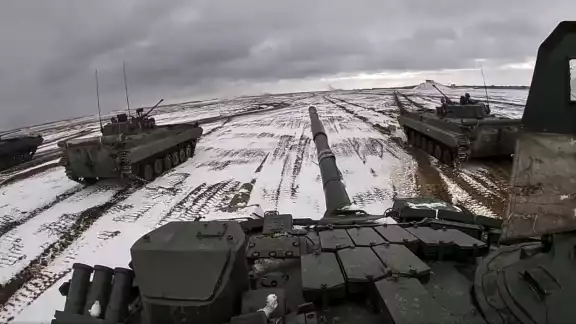 Estos bombardeos avivan la tensión existente entre Rusia y los países occidentales. Estos bombardeos avivan la tensión existente entre Rusia y los países occidentales.