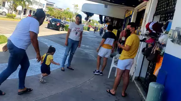 Los Chalecos amarillos, fueron retirados de la ciudad Los Chalecos amarillos, fueron retirados de la ciudad
