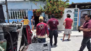 Incendio en carpintería moviliza cuerpos de emergencia en Ciudad del Carmen