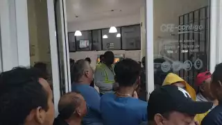 Vecinos de Felipe Carrillo Puerto protestan contra la CFE; llevan una semana sin luz 