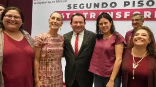 Joaquín Díaz Mena acompaña a la presidenta electa Claudia Sheinbaum