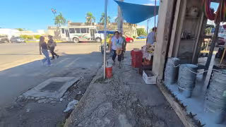 Escarpas peligrosas en Santa Ana; denuncian caídas y falta de mantenimiento