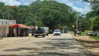 Reportan narcomantas y detonaciones en Castamay; no hay evidencias