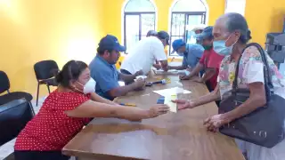 Se espera que este sábado, arribe el resto de miembros de la asamblea ejidal de Calkiní para recibir sus indemnizaciones