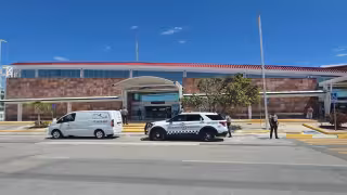 Bajo fuerte operativo llega a Campeche el cuerpo de sargento de la Guardia Nacional caído en Jalisco