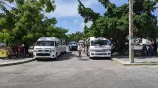 Chetumal: Usuarios se quejan por el aumento del pasaje en combis