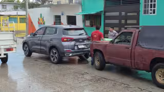 Dos camionetas protagonizaron un fuerte choque en Ciudad del Carmen.