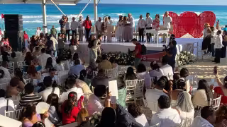 Las parejas disfrutaron del evento hecho especialmente para los recién casados.