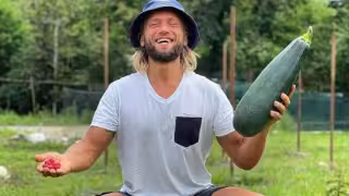 Influencer vegano mata de hambre a su hijo con dieta de luz solar