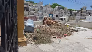Gobierno de Biby Rabelo abandona hasta los cementerios de Campeche previo al Día de las Madres