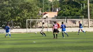 Corporativo R y Ciervos FC lideran la Liga de Medios.