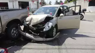 La conductora fue atendida por paramédicos de la SSP