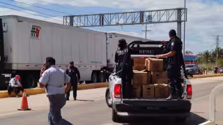 Más de 200 policías han sido dados de baja en la actual administración en Campeche.
