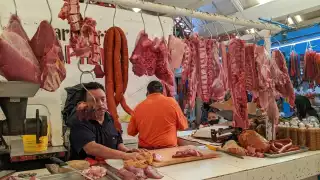 Precios de la carne se dispararían en 2026: gusano barrenador, aranceles de EU y fin del Pacic alertan a la industria