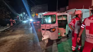 Conductor de pochimóvil es investigado tras choque con saldo de tres lesionados