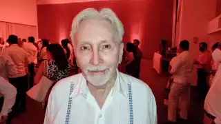 Aseguró que tener recursos naturales no basta para que un estado crezca