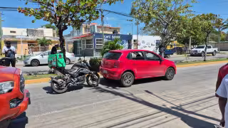 Repartidor de MotoMandadito genera choque en Ciudad del Carmen