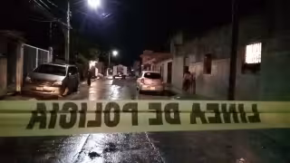 Servicios Periciales acudieron para procesar el área y hacer el levantamiento del cuerpo